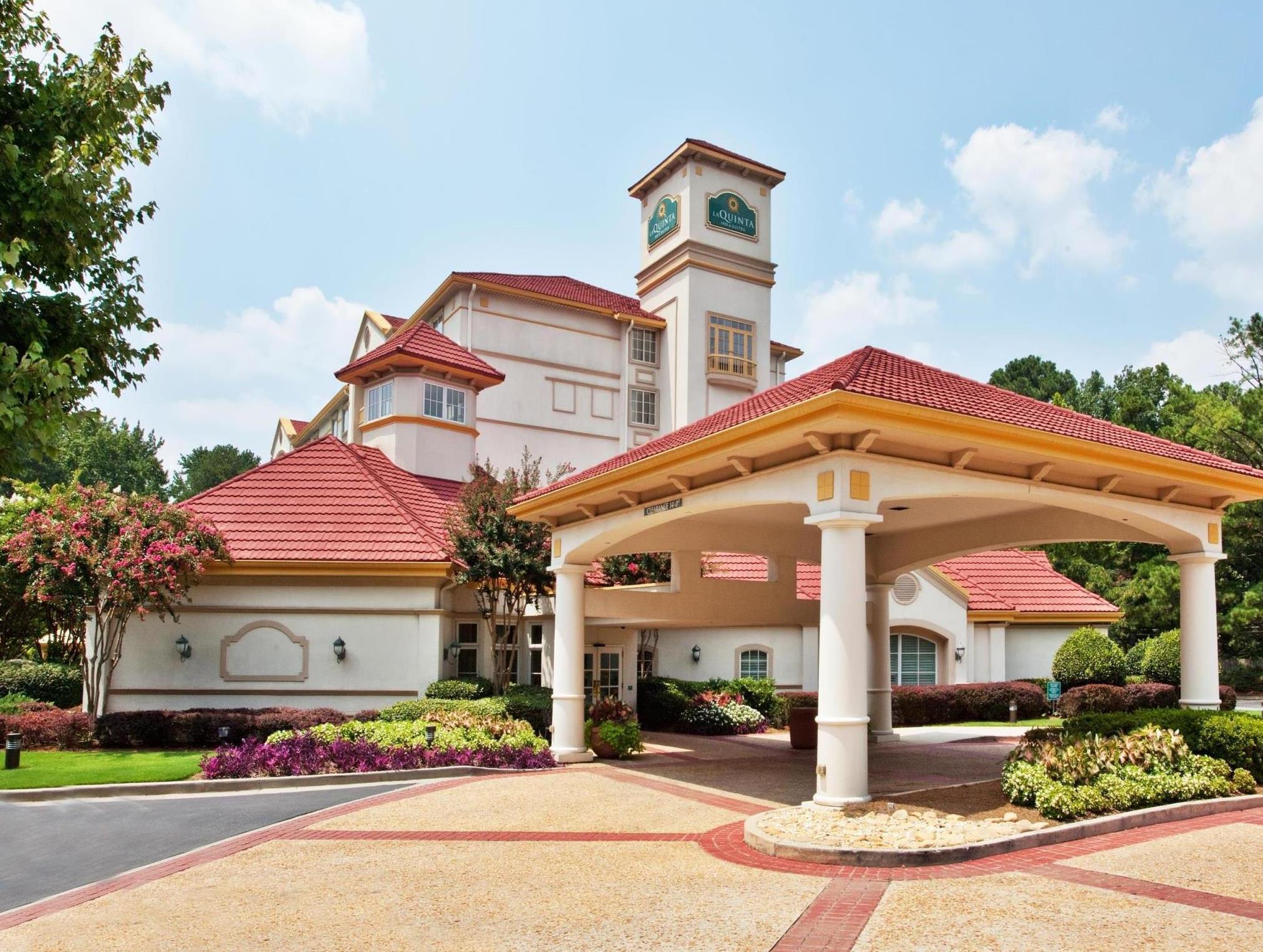 La Quinta By Wyndham Atlanta Conyers Hotel Exterior photo